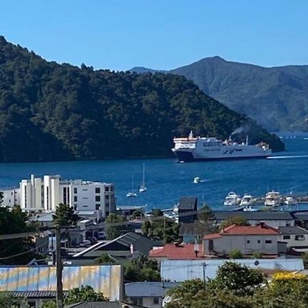 Sea-Renity Picton, Apt B 外观 照片