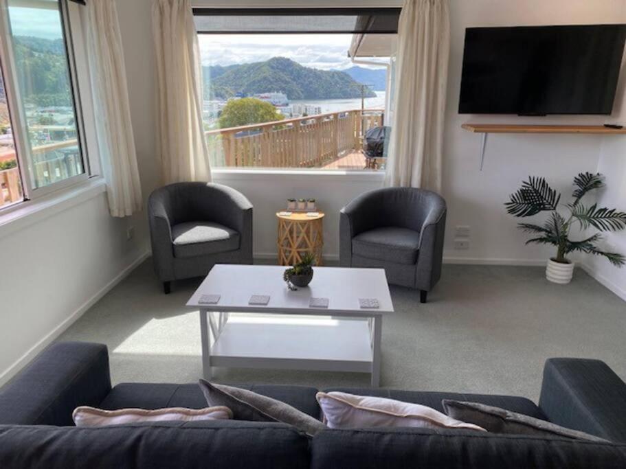 Sea-Renity Picton, Apt B 外观 照片