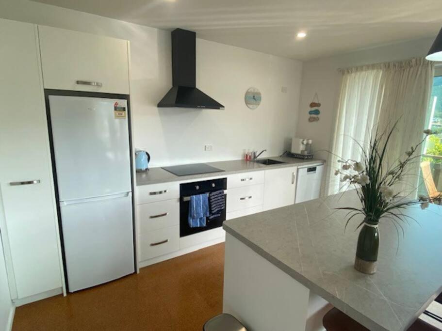 Sea-Renity Picton, Apt B 外观 照片
